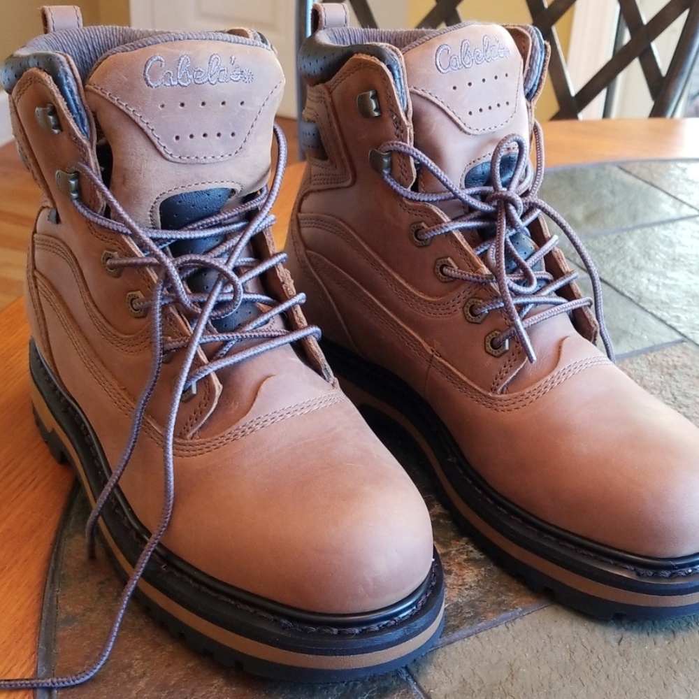 Cabela's Women's Roughneck steel toe workboot.